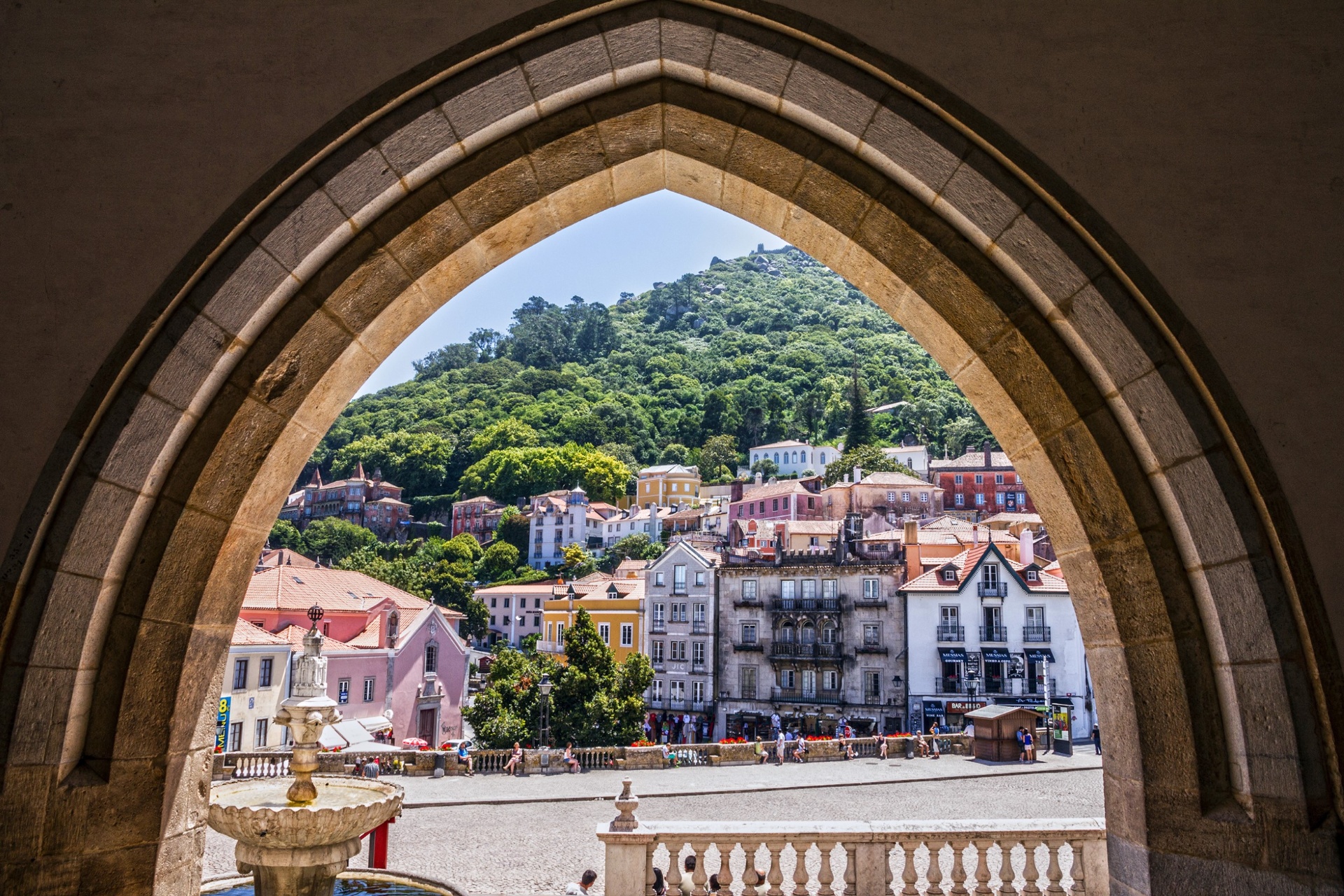 Sintra Day Trip from Lisbon: Palace & Park Wonders